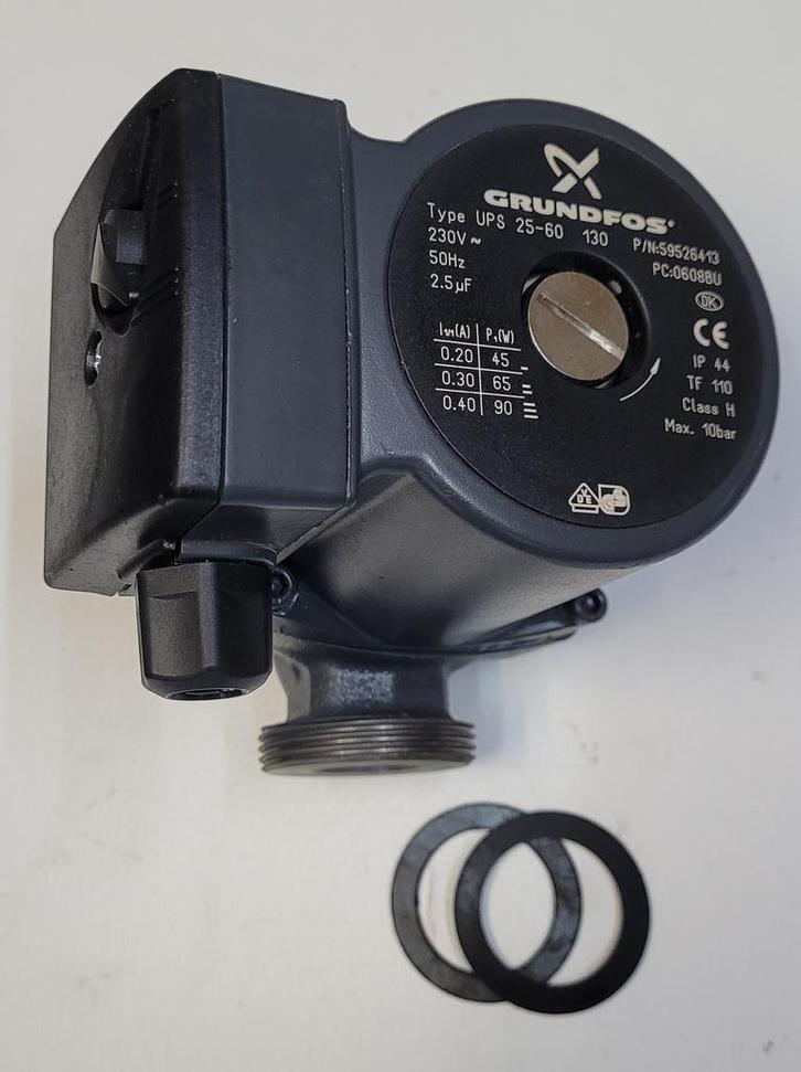 Grundfos pomp UPS 25-60-130 nieuw, Doe-het-zelf en Verbouw, Verwarming en Radiatoren, Nieuw, Ophalen of Verzenden
