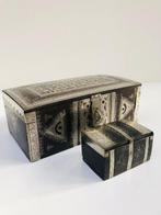 Set van 2 Touareg- kistjes - Hout, Zilver - North Africa -, Antiek en Kunst