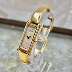Gucci - Gucci Watch Gold-Plated Quartz Women’s Bangle, Sieraden, Tassen en Uiterlijk, Horloges | Heren, Nieuw