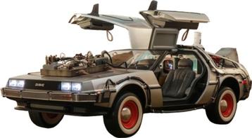 DeLorean Time Machine 1:6 Scale Figure - Hot Toys - Back to