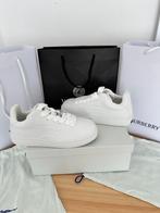 Burberry - Veterschoenen - Maat: EU 44, Nieuw