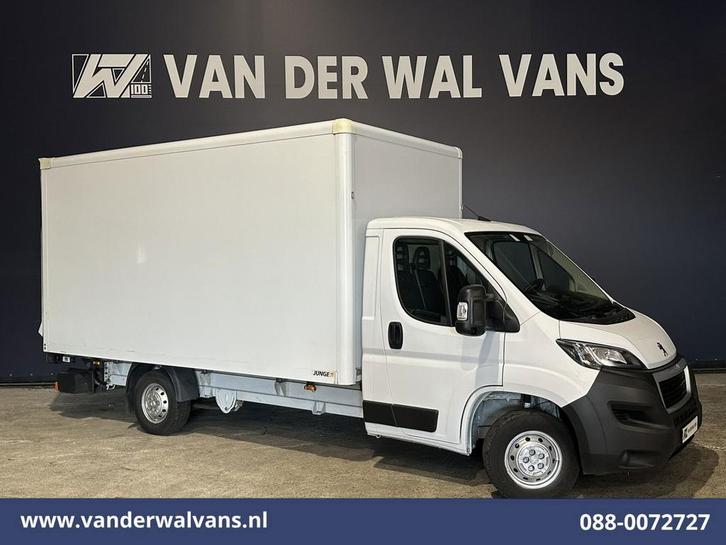 Peugeot Boxer | 2.2 BlueHDi 141pk Bakwagen Laadklep Euro6, Auto's, Bestelauto's, Dealer onderhouden, Te koop, Handgeschakeld, Diesel