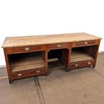 Industrieel oud bureau | Vintage Werkbank | Aanrechtkast