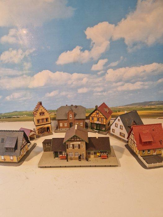 Faller, Pola H0 - Modeltreingebouwen (7) - dorpsgebouwen, Hobby en Vrije tijd, Modeltreinen | H0