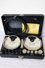 Mallette universelle , Chauvin Arnoux , un voltmètre et un, Antiek en Kunst