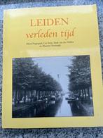 Leiden – verleden tijd, Verzenden, Henk Nagtegaal, Cor Smit, Sjaak van der Velden e.a., 20e eeuw of later, Gelezen