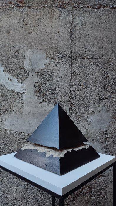 Lorenzo Favaron - Ascent (Pyramid version), Antiek en Kunst, Kunst | Schilderijen | Modern