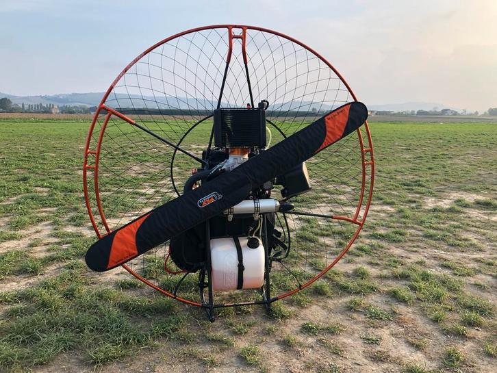 5x (demo) Paramotor Flyproducts (Atom80/Moster185/Sky150), Sport en Fitness, Zweefvliegen en Paragliding, Paramotor, Zo goed als nieuw