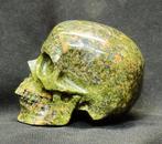 Jaspis Menselijke schedel, met de hand bewerkt in