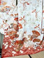 Furisode Kimono met gouden borduursel - geen veilingreserve!, Antiek en Kunst