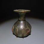 Oud-Romeins Glas Vas. 1e-3e eeuw na Christus. 9,3 cm hoog.