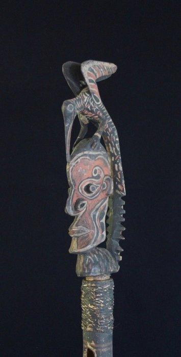 Zeremonialflöte van 82 cm van de Iatmül uit het Midden, Antiek en Kunst, Kunst | Niet-Westerse kunst