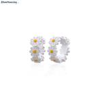 925 Zilveren madelief oorringen huggies, Sieraden, Tassen en Uiterlijk, Verzenden, Nieuw, Zilver