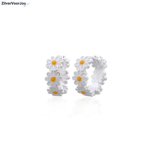 925 Zilveren madelief oorringen huggies, Sieraden, Tassen en Uiterlijk, Oorbellen, Nieuw, Verzenden