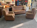 TOPDEAL  Bruin Leren 3 Zits Chesterfield Bank + 2 Fauteuils, Huis en Inrichting, Ophalen, Zo goed als nieuw, Leer, Chesterfield