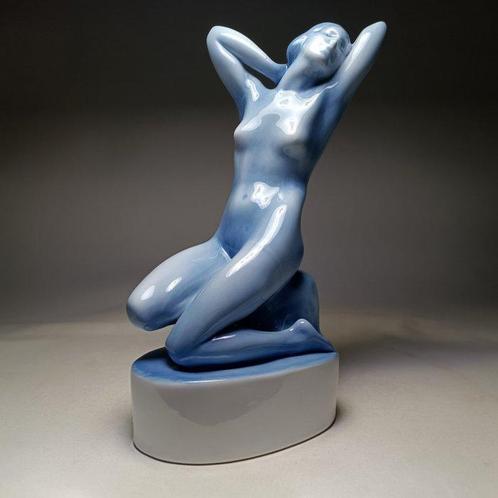Zsolnay - Elek Lux (1884-1941) - sculptuur, Art Deco Nude, Antiek en Kunst, Antiek | Glas en Kristal