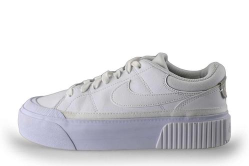 Nike Sneakers in maat 37½ Wit | 10% extra korting, Kleding | Dames, Schoenen, Wit, Zo goed als nieuw, Sneakers of Gympen, Verzenden