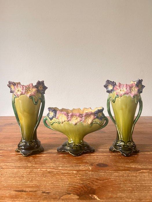 Vaas (3) - Majolica - Kaststel / 3 vazen, Antiek en Kunst, Antiek | Glas en Kristal