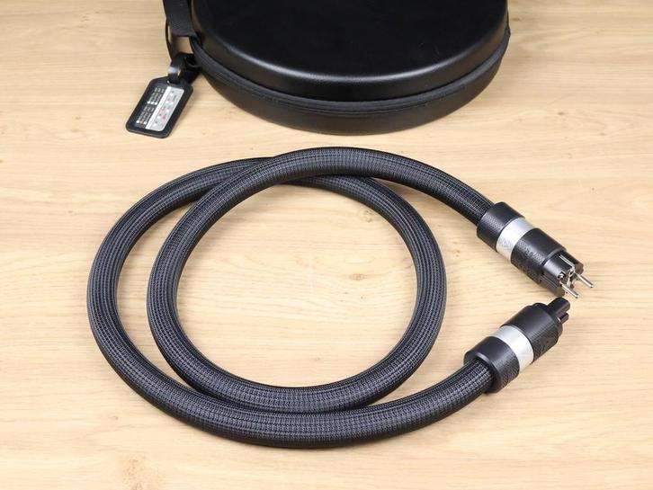 Shunyata Research Alpha NR highend audio power cable C15 1,7, Audio, Tv en Foto, Audiokabels en Televisiekabels, Overige kabels