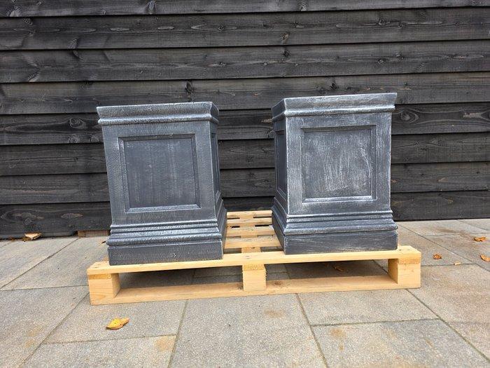 Voetstuk - MGO - Set van 2, Antiek en Kunst, Curiosa en Brocante