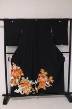 kimono- kurotomesode-japan - Kimono