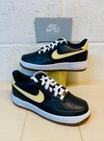 Nike - Air Force One Pomegranate P38,5 - Sneakers - Maat: EU, Kleding | Heren, Nieuw