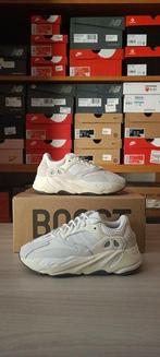 Yeezy X Adidas - Yeezy 700 V3 Analog - Low-top sneakers -, Kleding | Heren, Schoenen, Nieuw