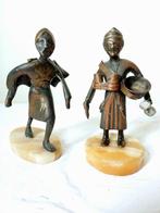 Beeld, 2 bronzen beelden - 18.5 cm - Brons, Onyx, Antiek en Kunst