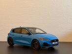 Otto Mobile 1:18 - Model hatchback - Ford Focus ST hatchback, Hobby en Vrije tijd, Modelauto's | 1:5 tot 1:12, Nieuw