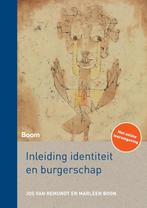 Inleiding identiteit en burgerschap 9789024419333, Boeken, Verzenden, Gelezen, Jos van Remundt