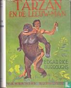Burroughs, Edgar Rice - Tarzan en de leeuw-man - 1953, Boeken, Verzenden, Gelezen