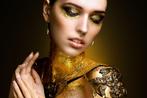 Glasschilderij Vrouw met Gouden make-up | 451, Huis en Inrichting, Woonaccessoires | Overige, Ophalen of Verzenden, Nieuw