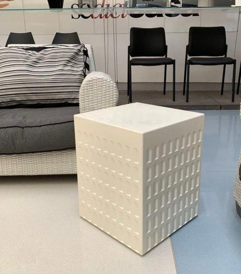 Kartell - Fabio Novembre - Kruk - Eur Bianco -, Antiek en Kunst, Antiek | Meubels | Stoelen en Banken