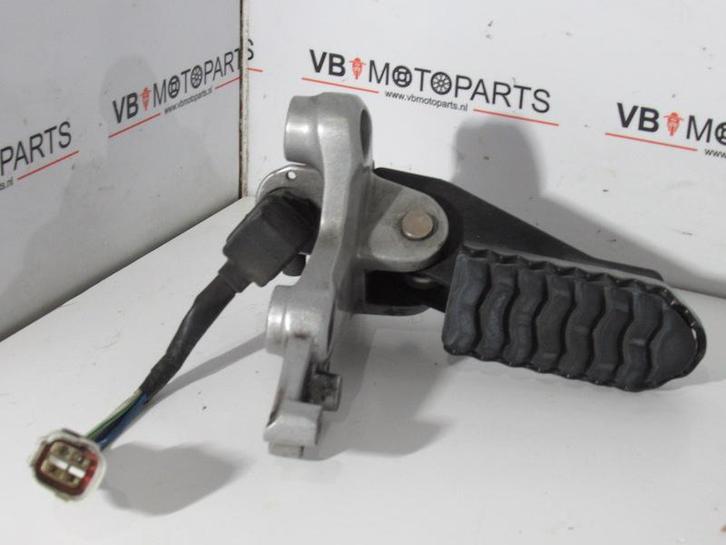 Triumph Tiger Explorer 1200 Voetsteun rechts voor, Motoren, Accessoires | Overige, Ophalen of Verzenden