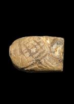 Oud-Egyptisch Speksteen Plaque van een tilapia-vis gewijd