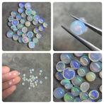 Lot van 12,50 karaat witte opaal cabochons, rond. Geen, Verzamelen, Mineralen en Fossielen