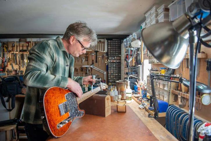 Gitaar Reparatie Amsterdam - Luthier Yvo Haven, Diensten en Vakmensen, Reparatie en Onderhoud | Muziekinstrumenten, Elektrische instrumenten
