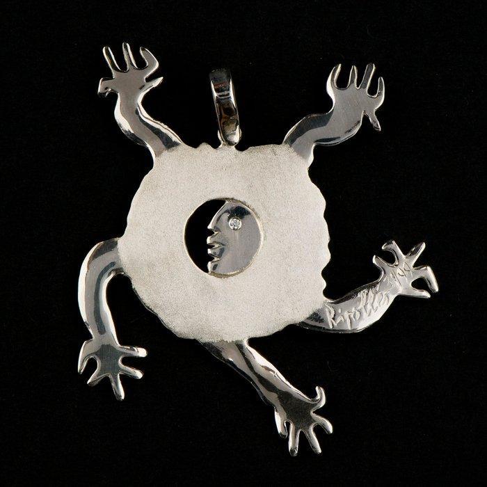 Juan García Ripollés (1932) - Sol - silver pendant, Antiek en Kunst, Kunst | Designobjecten