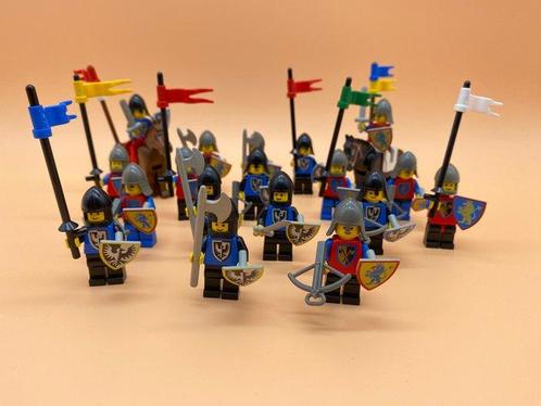 Lego Minifiguur - Castle - 18 Lego Castle Minifigures with, Kinderen en Baby's, Speelgoed | Duplo en Lego