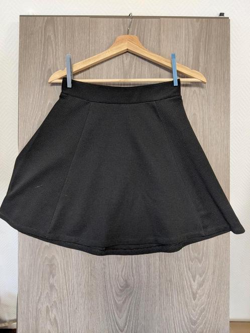 Stylish Black Flared Skirt (Size S), Kleding | Dames, Rokken, Nieuw, Verzenden