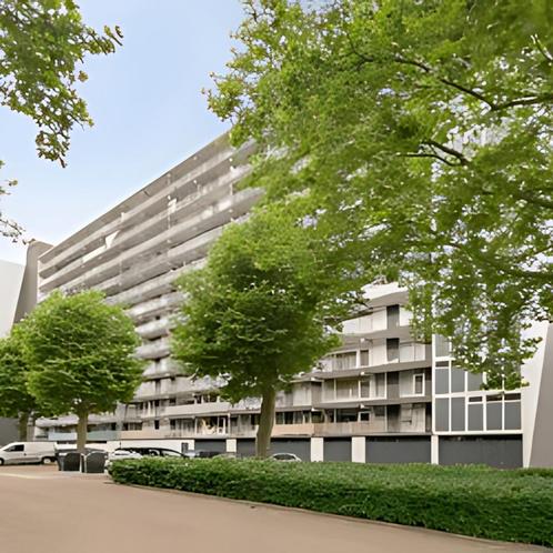Appartement met balkon in Henri Dunantstraat 59, Huizen en Kamers, Huizen te huur, Direct bij eigenaar, Appartement