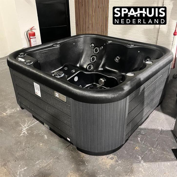 Nieuw - Jacuzzi zwart Passion Blackpool 6-persoons, Tuin en Terras, Bubbelbaden en Hottubs, Vast, Nieuw, Filter, Trap