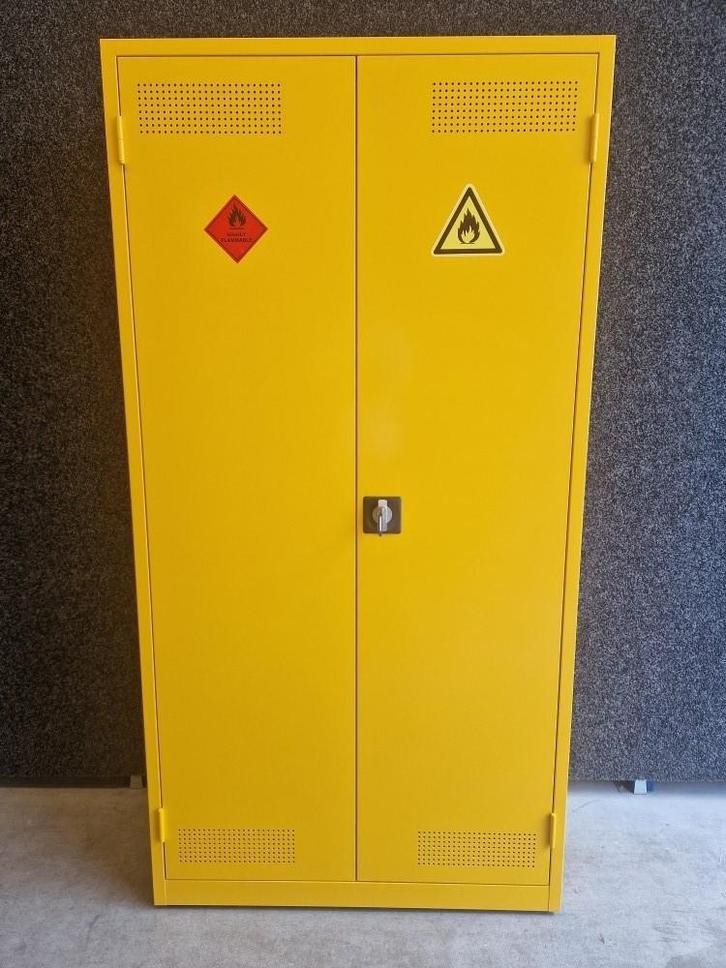 PGS15 Chemiekast met 4x lekbak en 4x zeefrooster Milieukast, Doe-het-zelf en Verbouw, Overige Doe-het-zelf en Verbouw, Nieuw, Ophalen of Verzenden
