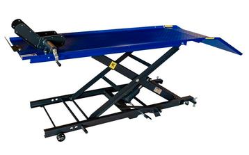 Motorlift / Motorbrug kruis 450kg hydraulisch met voetpomp beschikbaar voor biedingen