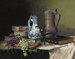 K. Trum - Stilleven met kan, kruik, boeken en druiven