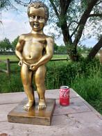 Beeld, statue of European capital Brussels (manneken pis) -