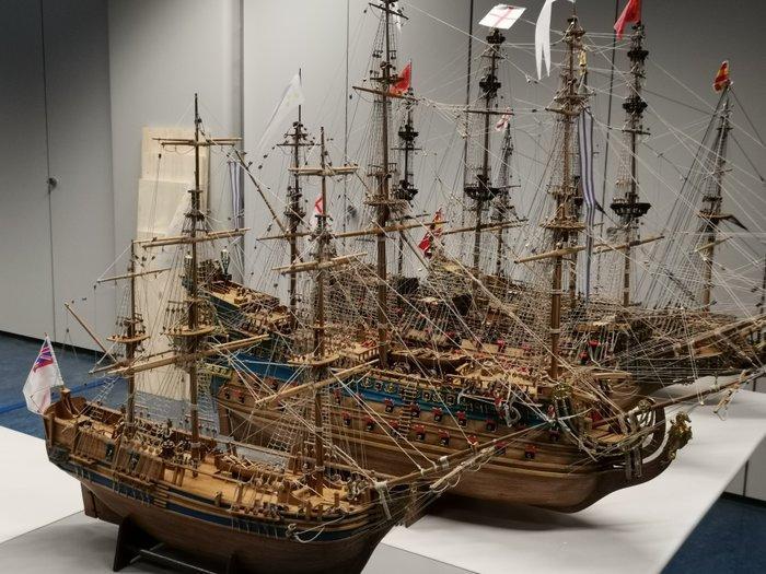 Costruita a mano - Scheepsbouwers scheepsmodel - Bounty L., Kinderen en Baby's, Speelgoed | Overig