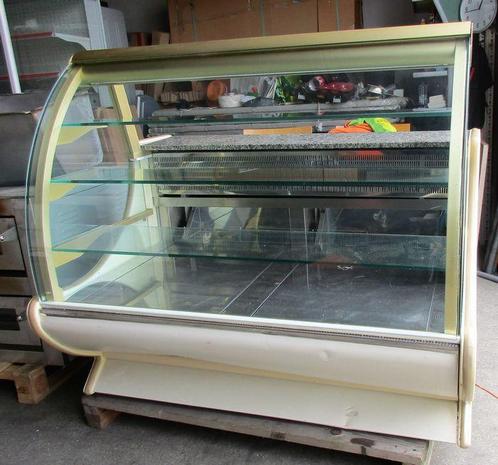 Zoin Gebaksvitrine 140cm, Stekkerklaar, Zakelijke goederen, Horeca | Meubilair en Inrichting, Gebruikt