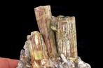 Hoogwaardige polychrome groene, roze en geelgroene, Verzamelen, Mineralen en Fossielen