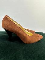 Escada vintage bruine pumps 37,5, Kleding | Dames, Ophalen of Verzenden, Nieuw